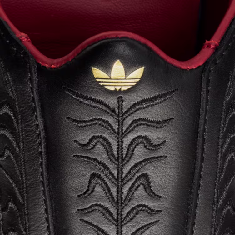 Adidas Vnv shoe 4