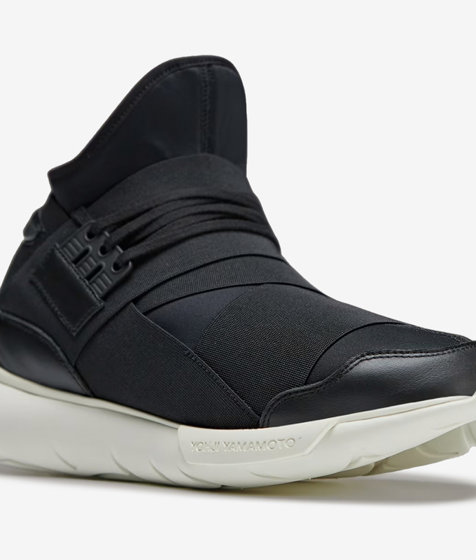 Y-3 Qasa