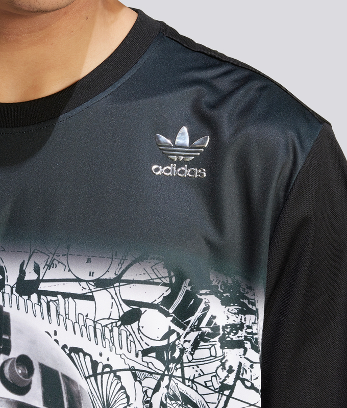 X Star Wars Nanzuka Short Sleeve Tee