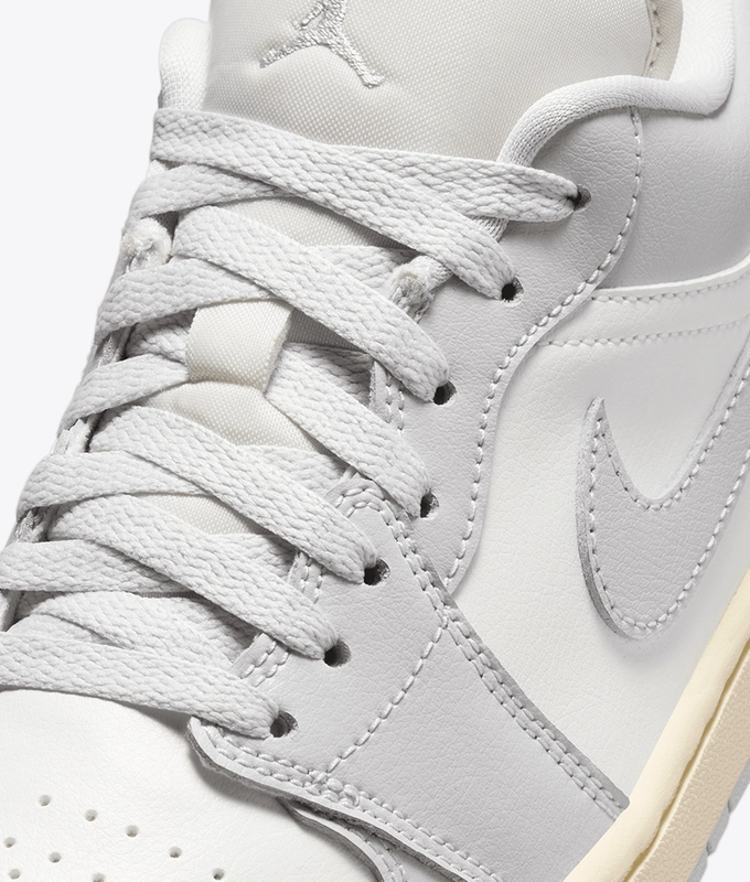 Air Jordan 1 Low