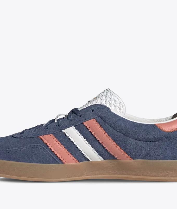 Gazelle Indoor