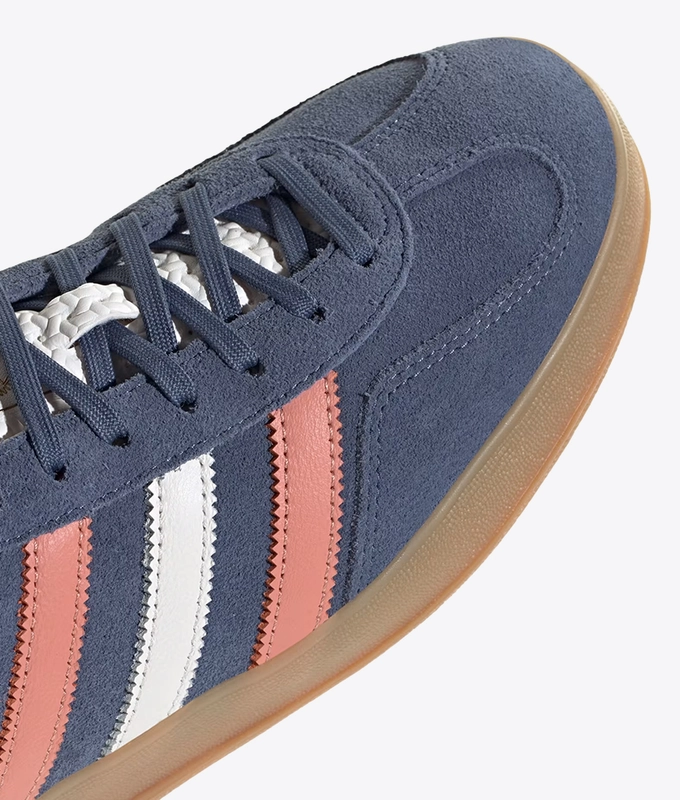 Gazelle Indoor