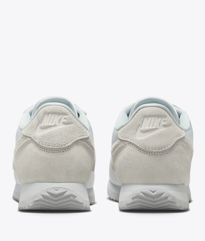 W Cortez