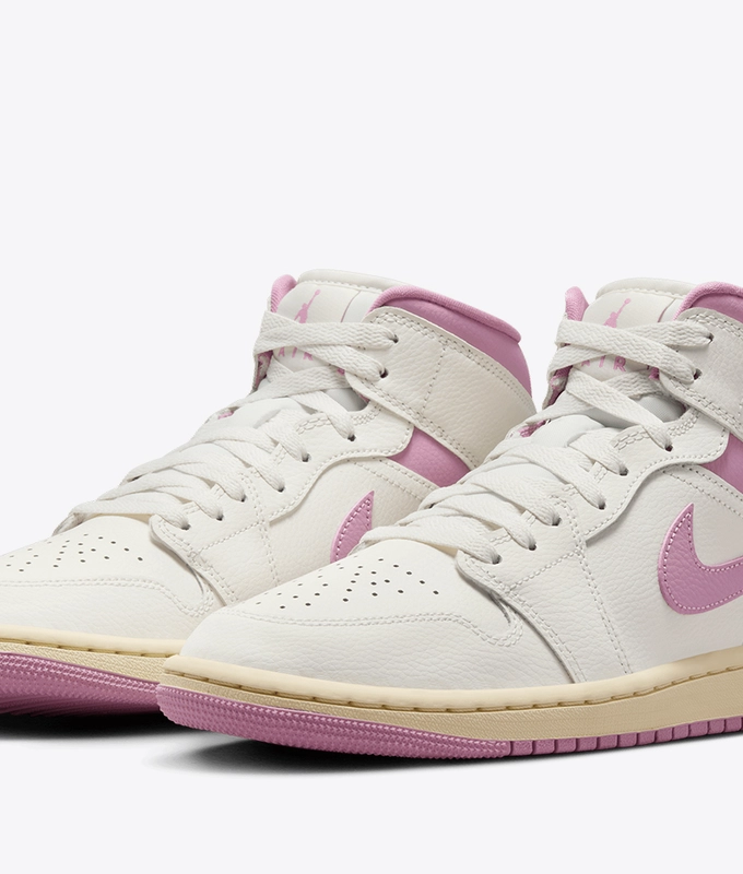 Air Jordan 1 Mid