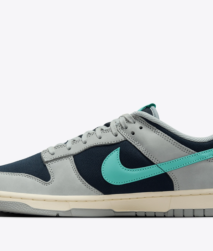 Dunk Low Retro Premium