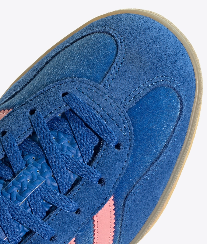 Gazelle Indoor