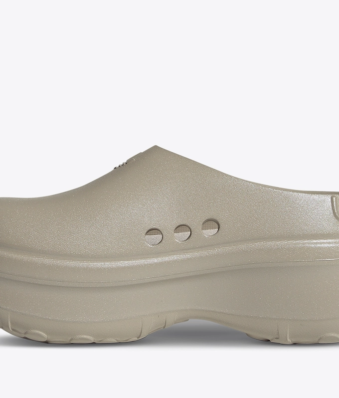 Adifom Stan Mule