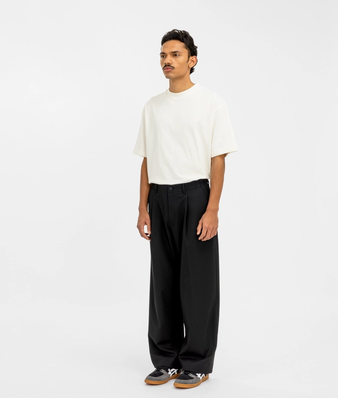 Wide Leg Pleated Pants