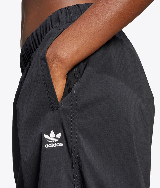 ESSENTIALS PARA PANT