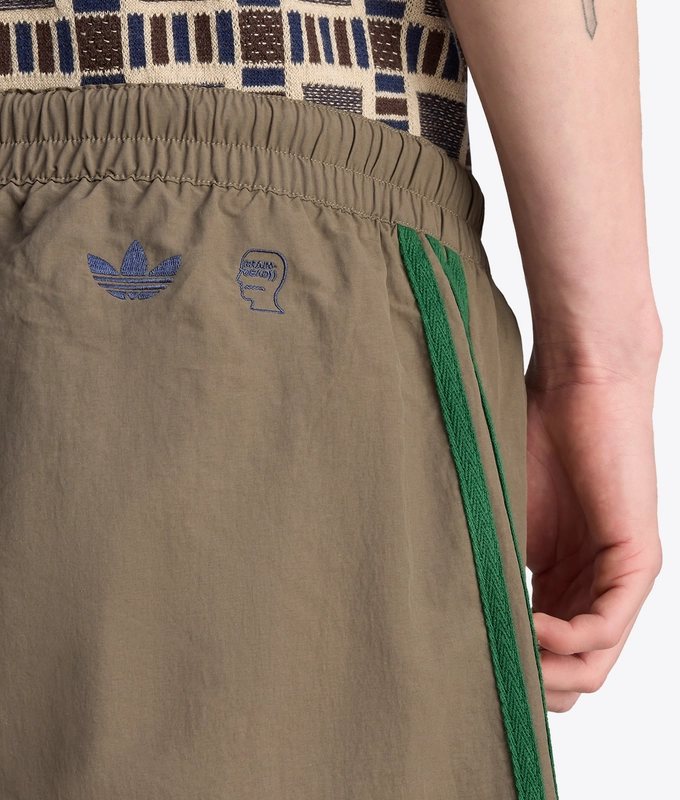 X BRAINDEAD SHORT