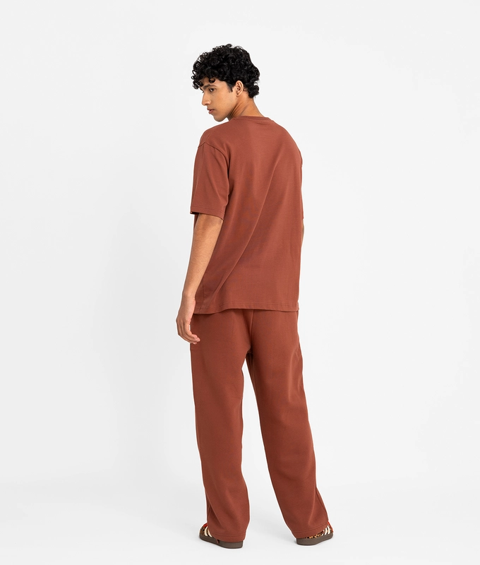 ESSENTIALS T-SHIRT