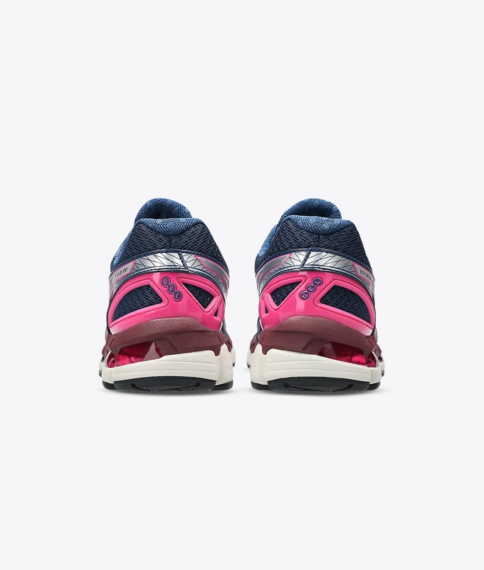 GEL-KAYANO 20