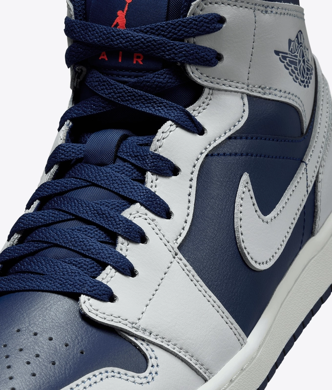 AIR JORDAN 1 MID