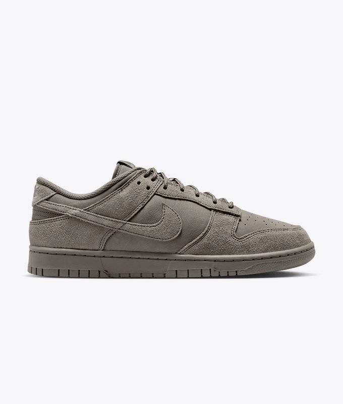 DUNK LOW RETRO SE
