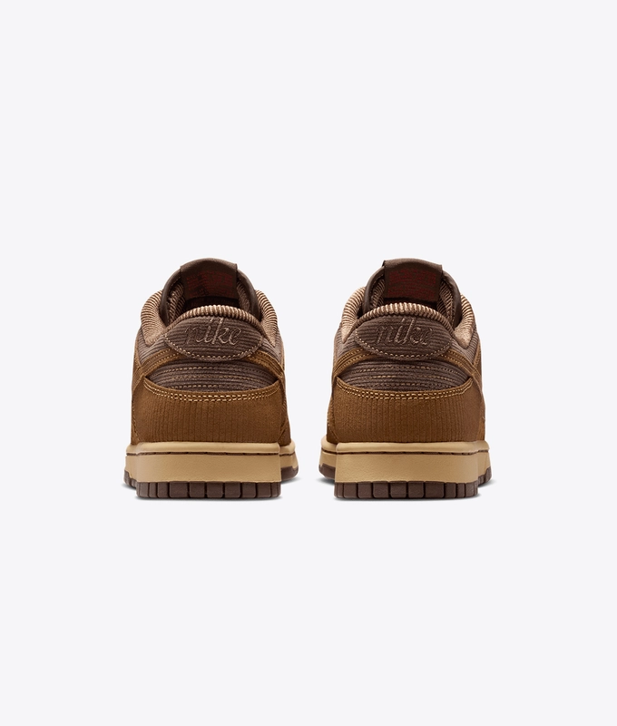 DUNK LOW RETRO PREMIUM
