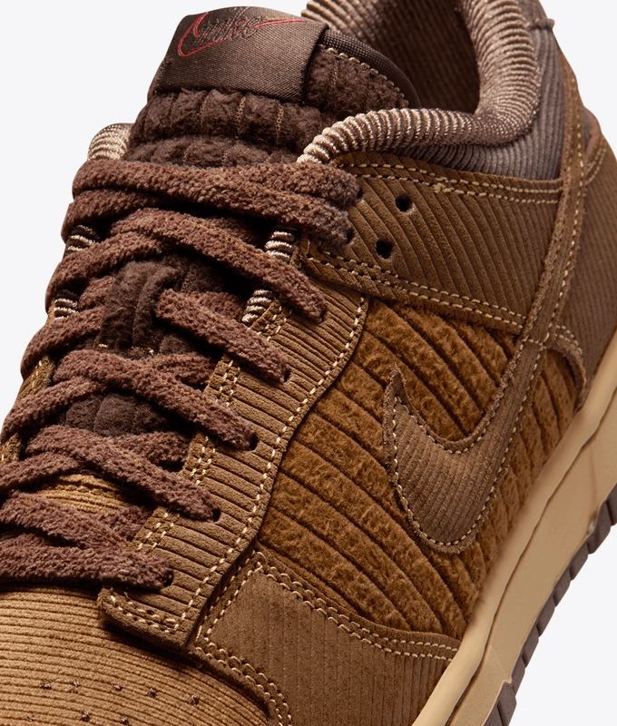 DUNK LOW RETRO PREMIUM