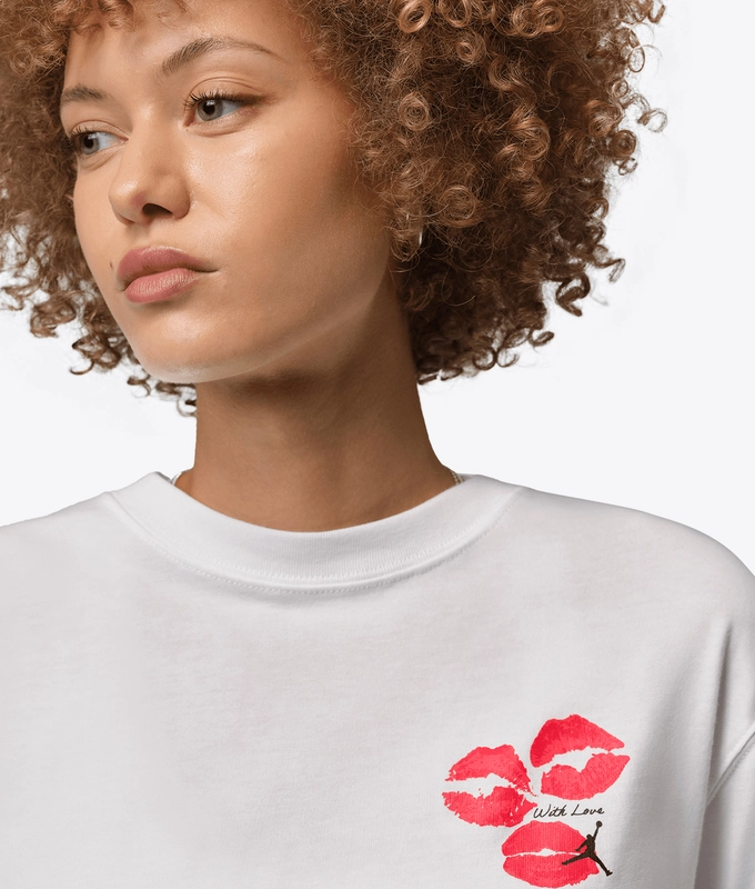 JORDAN FLIGHT GIRLFRIEND KISS GRAPHIC TEE