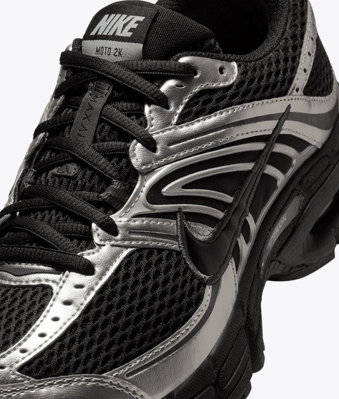 AIR MAX MOTO 2K