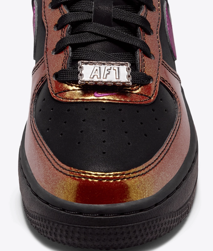 AIR FORCE 1 LV8 4