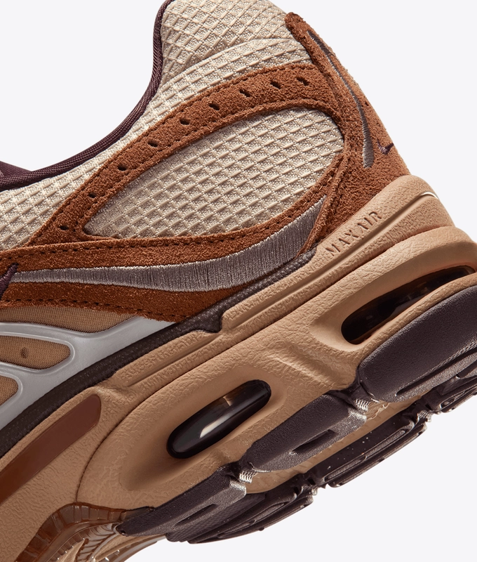 AIR MAX MOTO 2K
