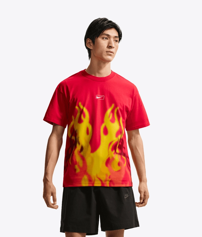 SPORTSWEAR GENDER NEUTRAL GRAPHIC TEE