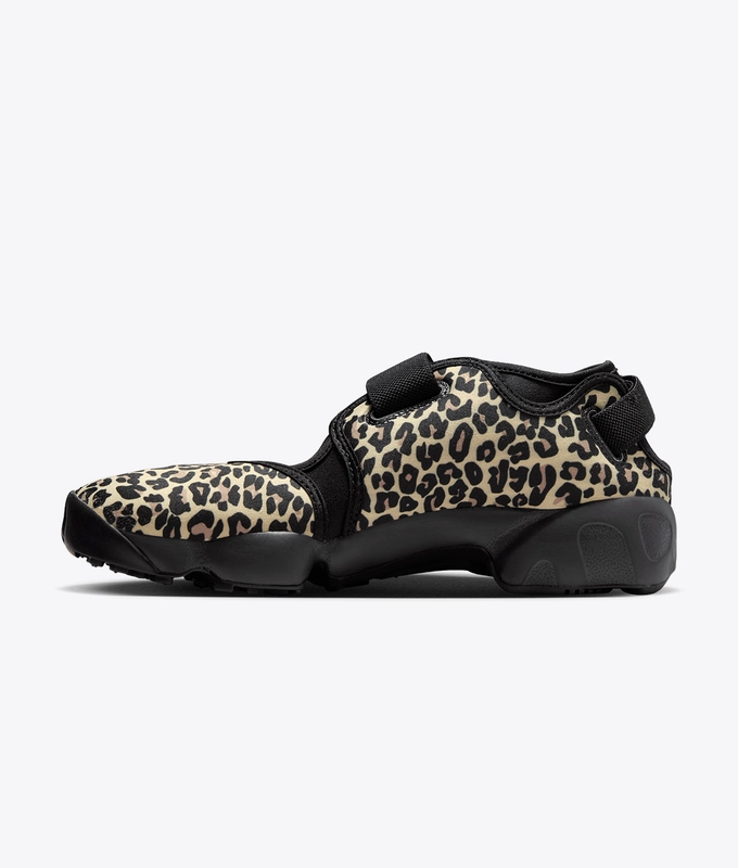 AIR RIFT