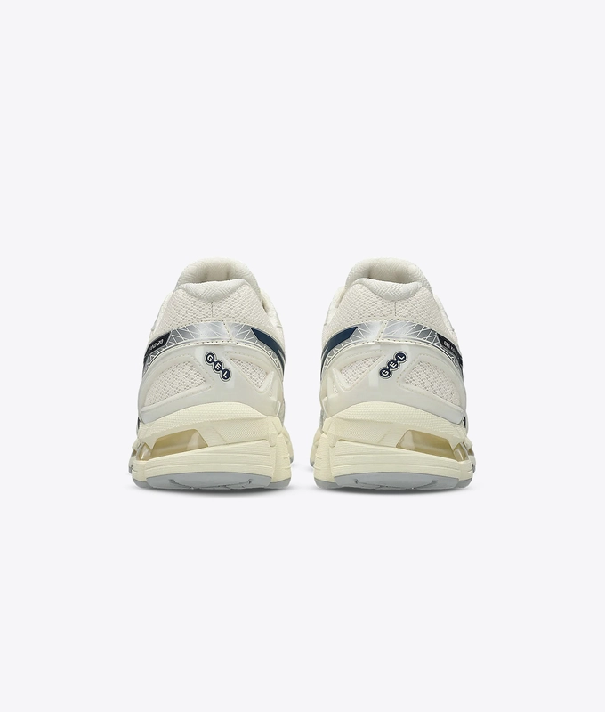 GEL-KAYANO 20