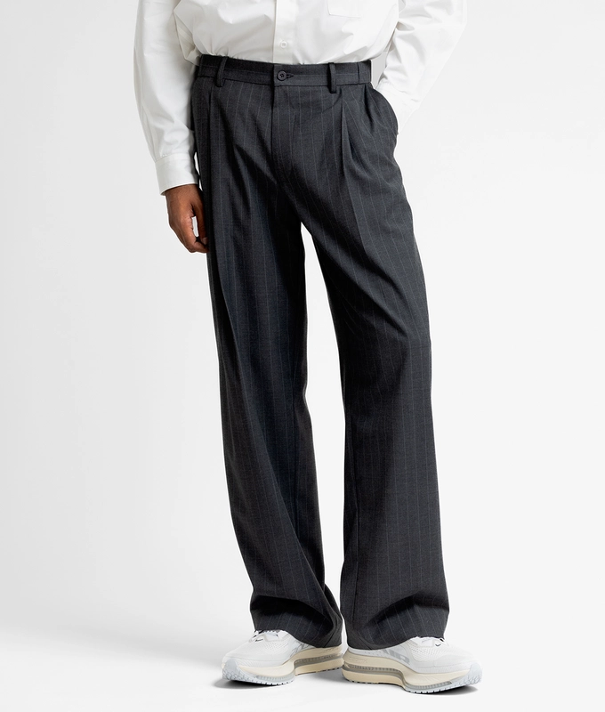 Wide Leg Pleated Pants