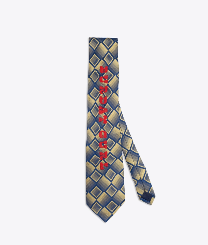 VNV Reworked Tie 'Burday Girl'