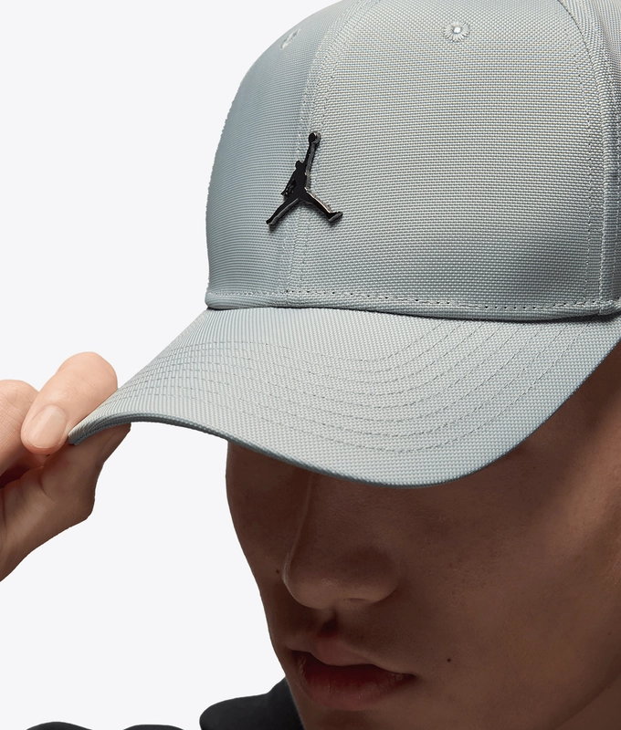 RISE STRUCTURED METAL JUMPMAN CURVED BILL CAP