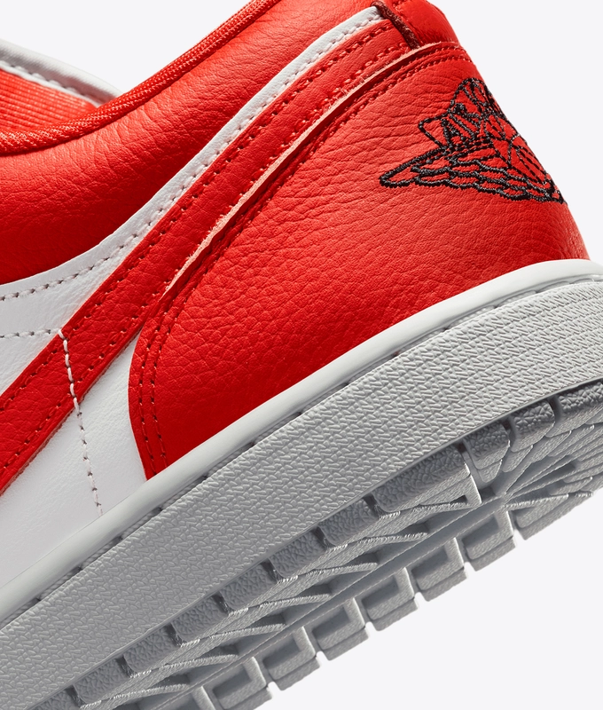 AIR JORDAN 1 LOW SE