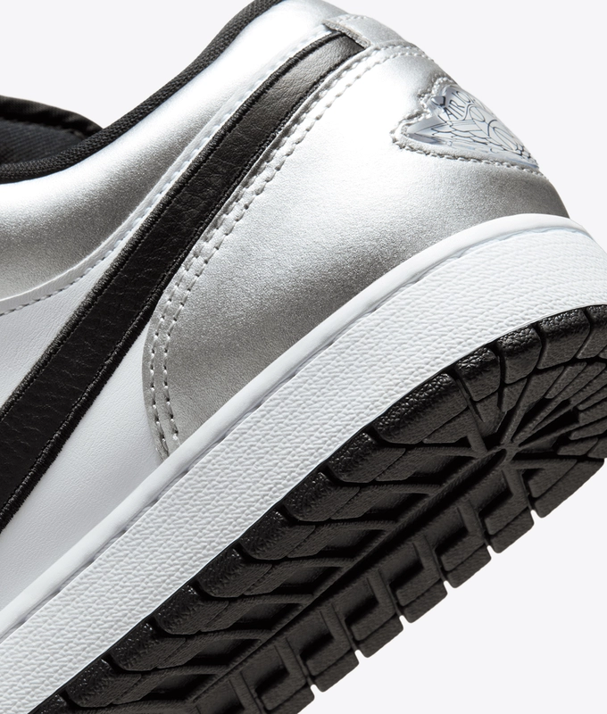 AIR JORDAN 1 LOW SE