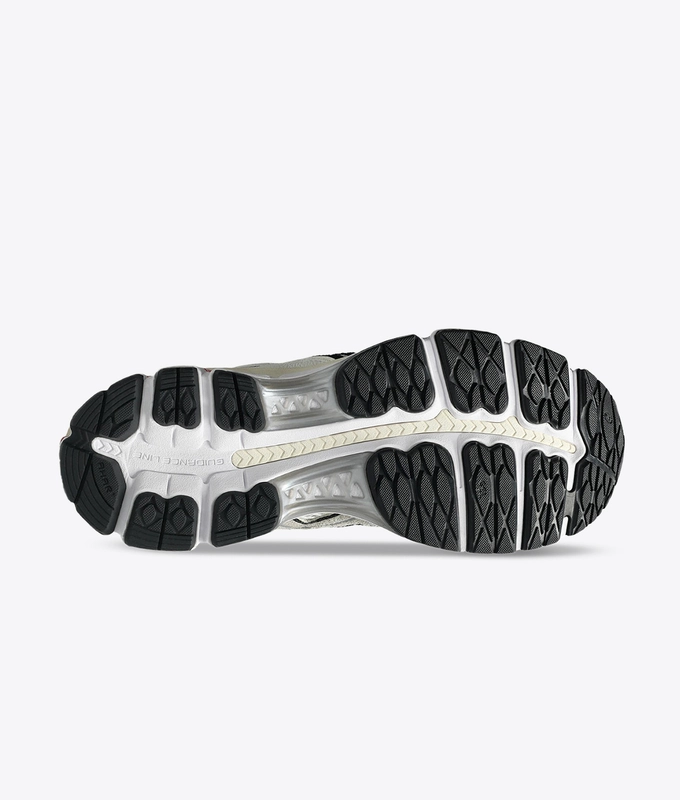 X LAPSTONE  HAMMER GEL-KAYANO 121
