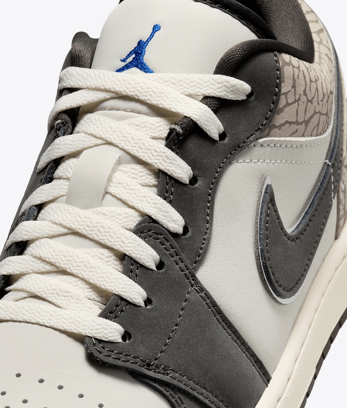 AIR JORDAN 1 LOW SE V2