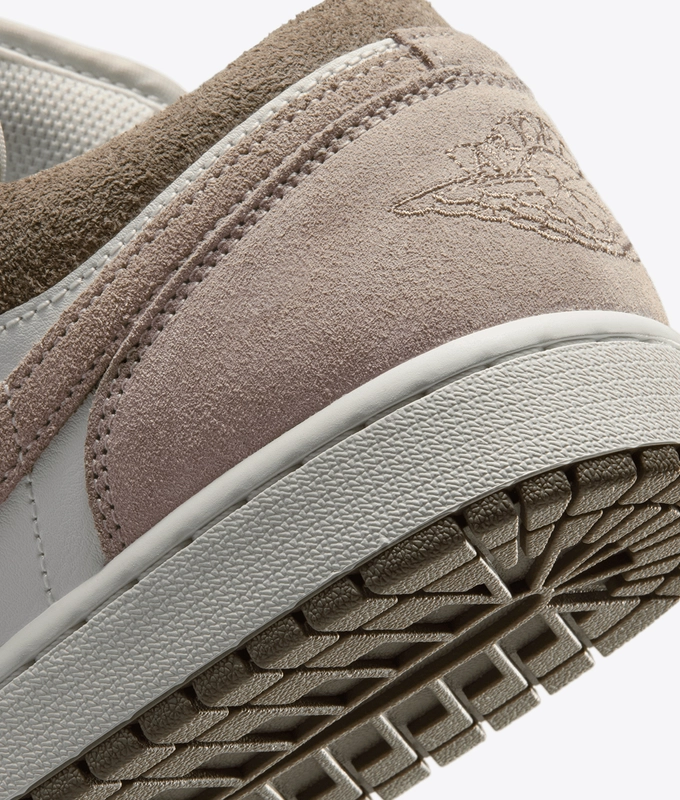 AIR JORDAN 1 LOW