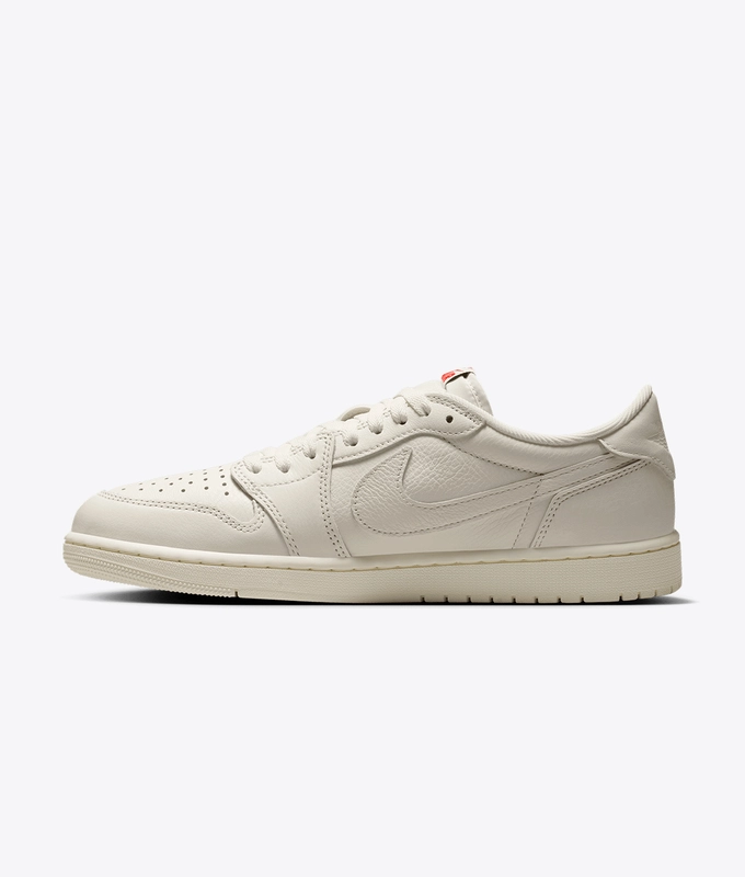 AIR JORDAN 1 RETRO LOW OG