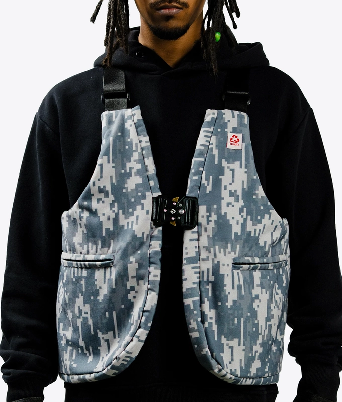 CONVERTIBLE VEST TOTE
