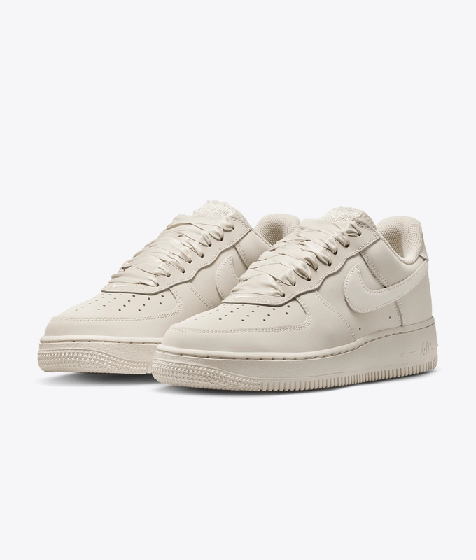 AIR FORCE 1 RETRO PREMIUIM