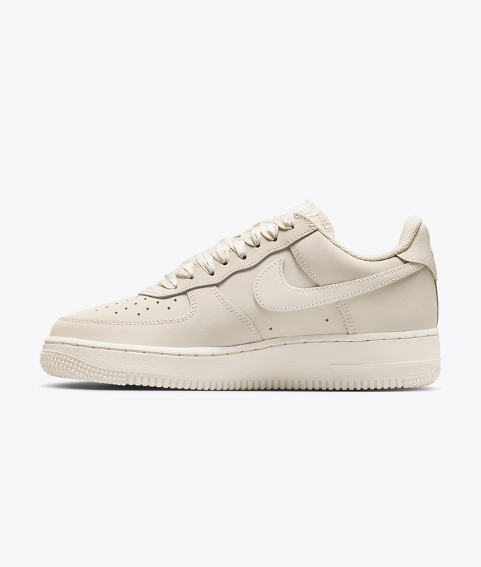 AIR FORCE 1 RETRO PREMIUIM