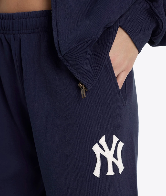 X YANKEES HERITAGE SERIF SWEATPANT