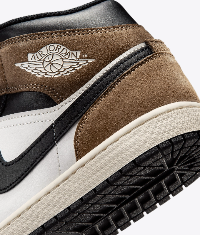AIR JORDAN 1 MID