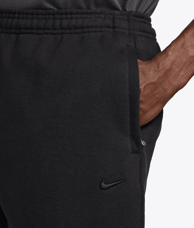 X NIKE 560 FLEECE SHORT