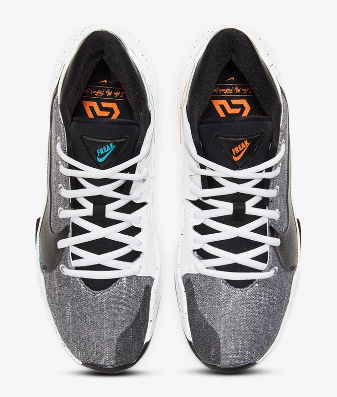 Zoom Freak 2