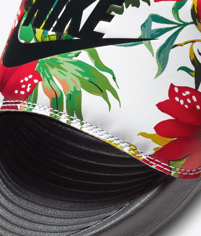 W Victori One Slide Print