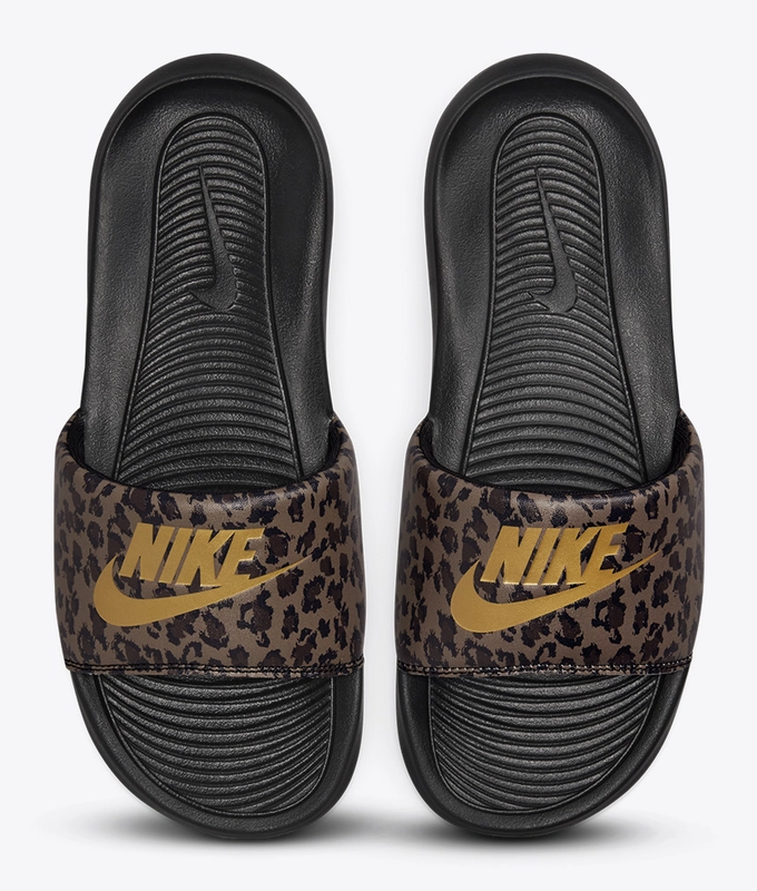 W Victori One Slide Print