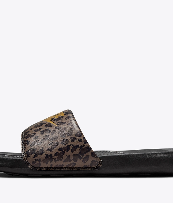 W Victori One Slide Print