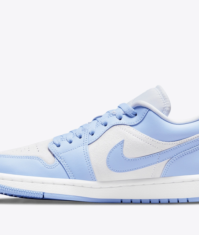 Air Jordan 1 Low