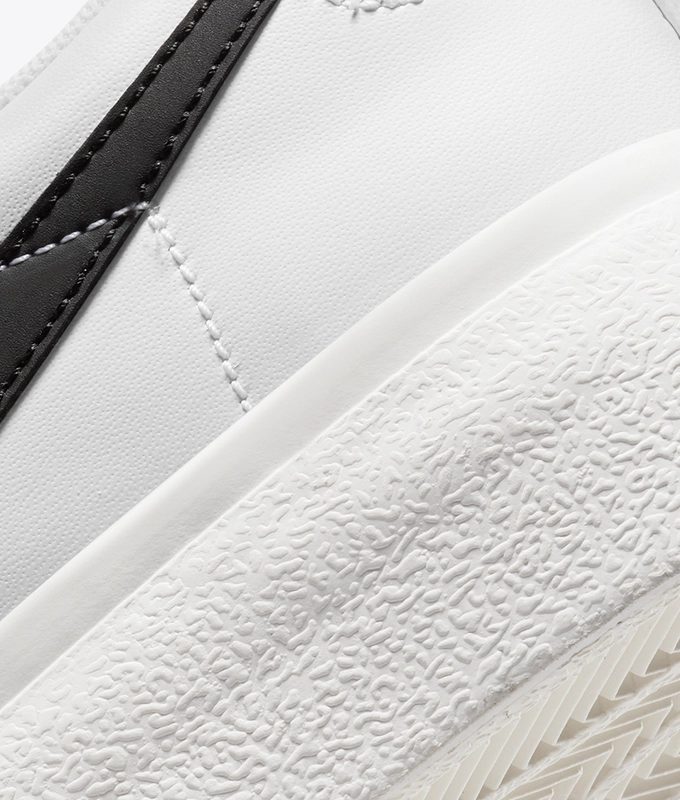 W Blazer Low Platform