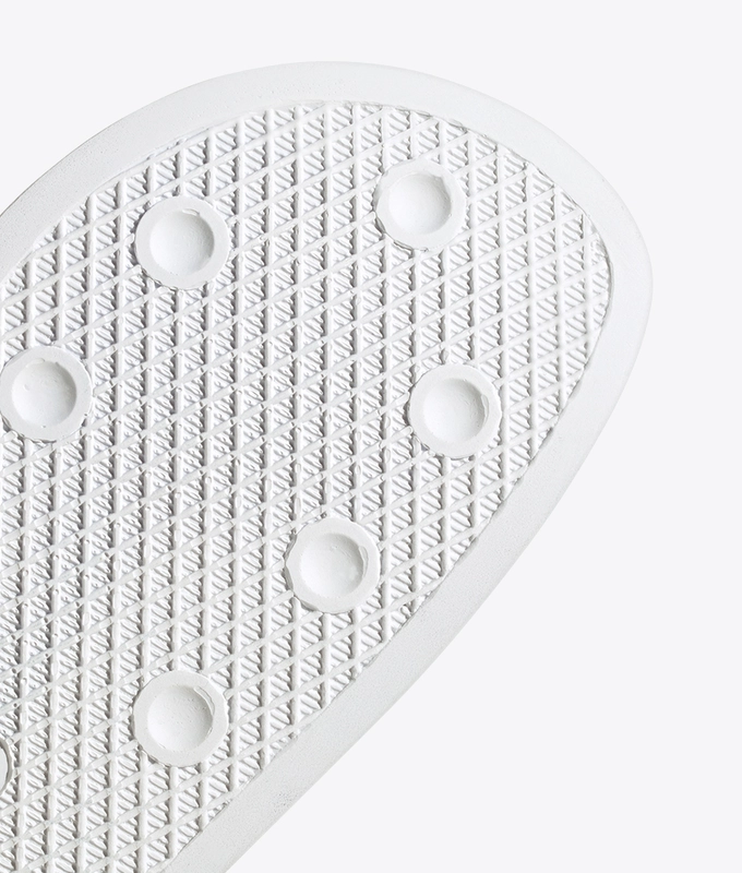 Adilette W