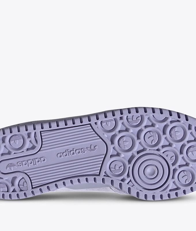 Forum Bold W